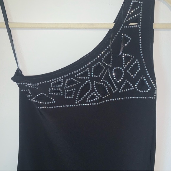 Venus Black One Shoulder Cut Out Asymmetrical Top Size Medium | item #285 - Picture 2 of 12